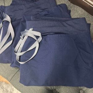 Figs Navy set of 2 Navy Scrub Joggers Sz xl